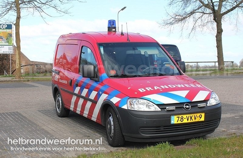 11-7001 Personeels/Materiaalvoertuig