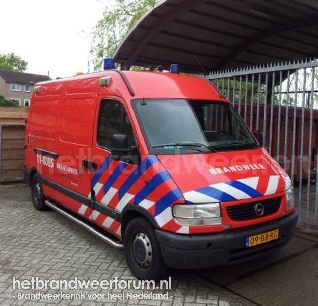 11-8085 Personeels/Materiaalvoertuig (09-BB-RG)