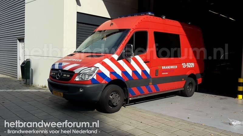 13-9209 Personeels/Materiaalvoertuig