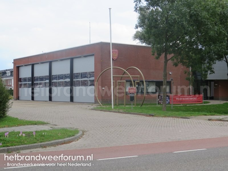 Oranjelaan 77, te Lisse