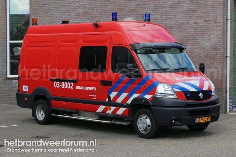 03-8002 Personeels/Materiaalvoertuig