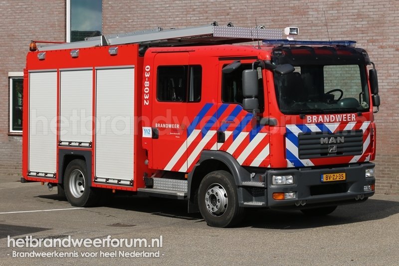 03-8032 Tankautospuit