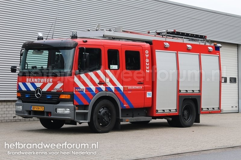 03-8232 Tankautospuit (BP-RN-75)