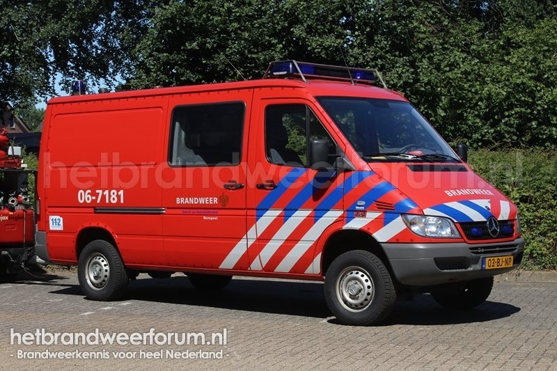 06-7181 Personeels/Materiaalvoertuig