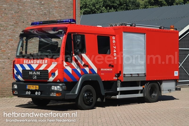 06-7461 Personeels/Materiaalvoertuig