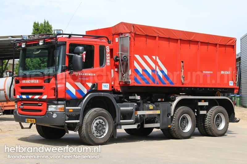 09-5586 Haakarmvoertuig