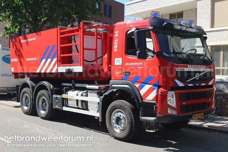 14-1284 Haakarmvoertuig