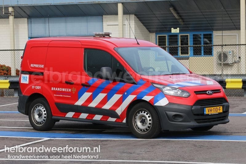 17-1301 Personeels/Materiaalvoertuig