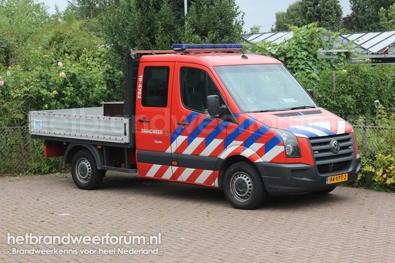 19-4782 Personeels/Materiaalvoertuig