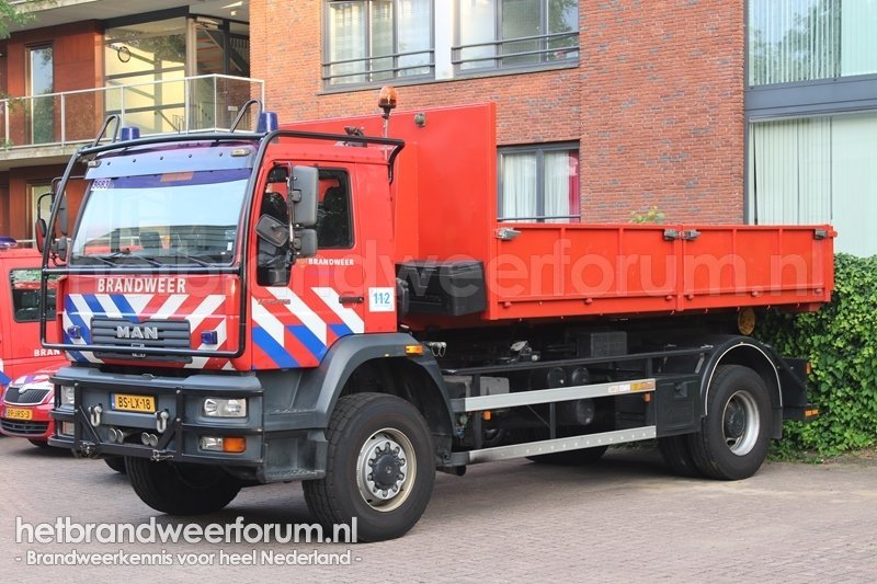 07-3683 Haakarmvoertuig