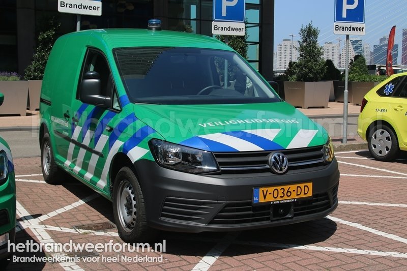 17-Huisvesting Personeels/Materiaalwagen