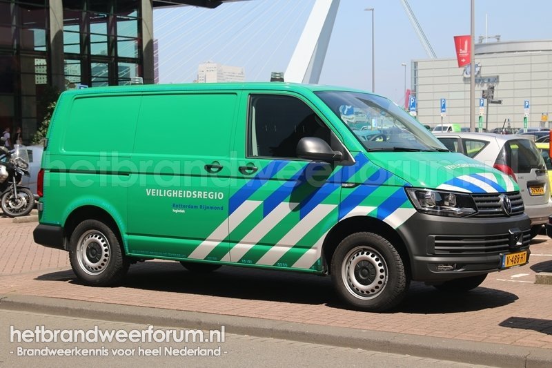 17-Logistiek Personeels/Materiaalwagen