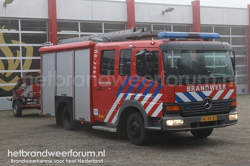 06-7361 Personeels/Materiaalvoertuig