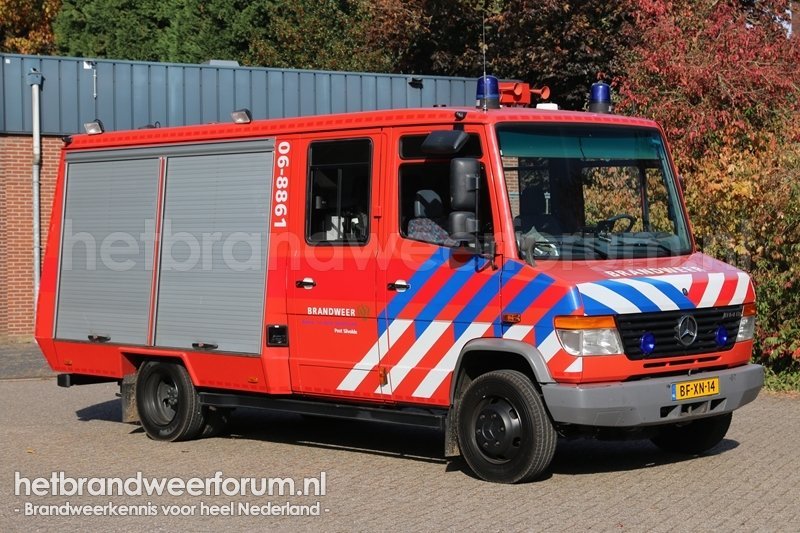 06-8861 Personeels/Materiaalvoertuig