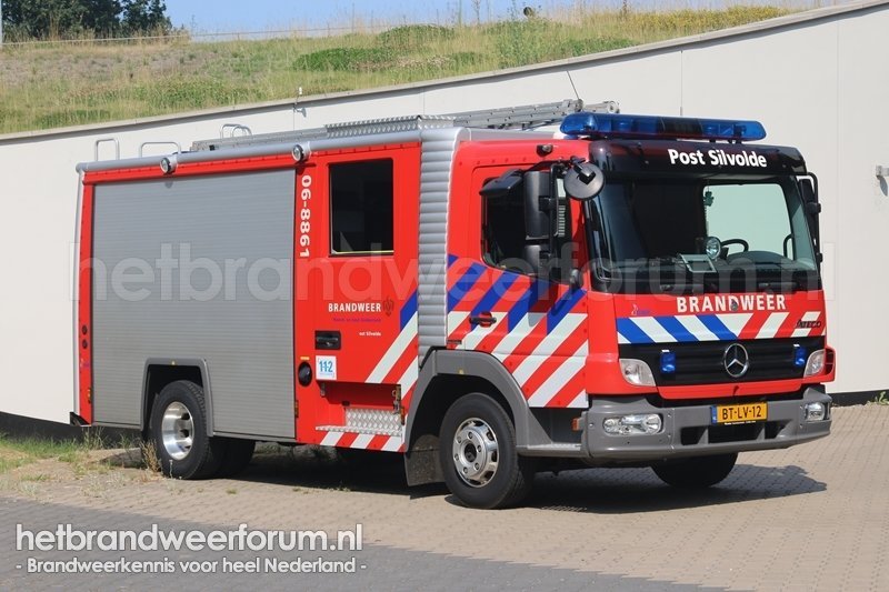 06-8861 Personeels/Materiaalvoertuig