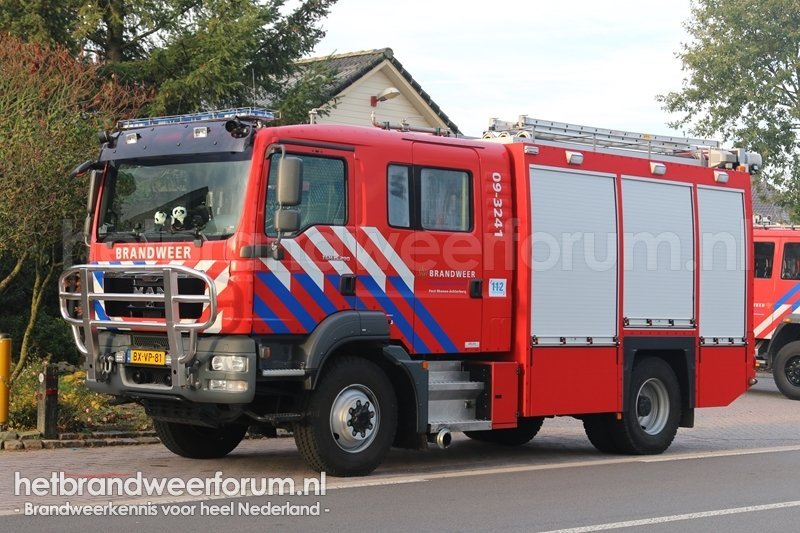 09-3241 Tankautospuit