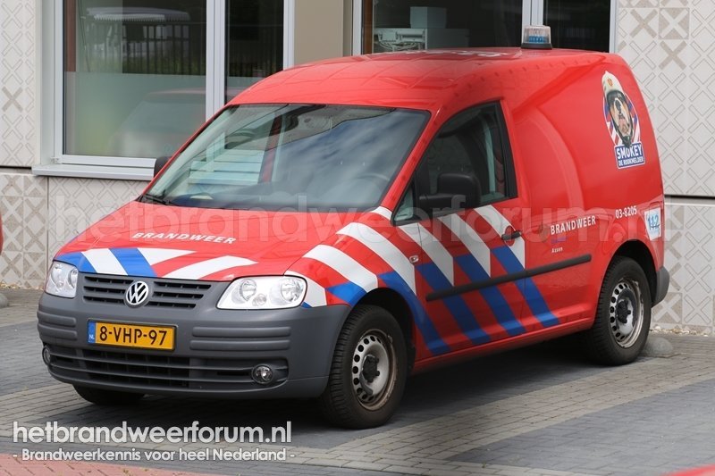 03-8205 Personeels/Materiaalvoertuig