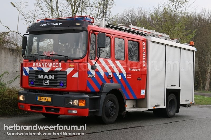 03-9034 Tankautospuit