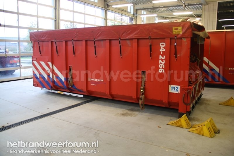 04-2266 Slangenhaakarmbak