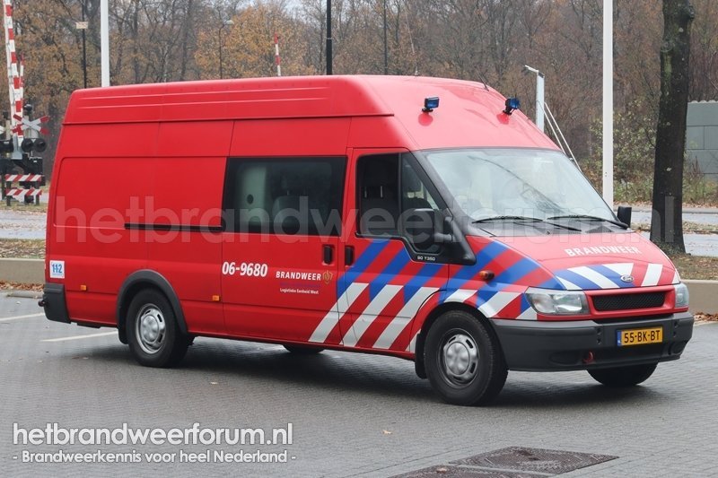 06-9680 Personeels/Materiaalvoertuig 