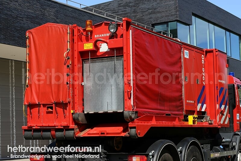 06-9767 Dompelpomp haakarmbak