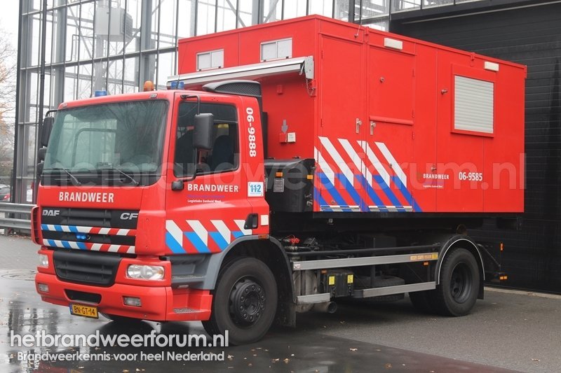 06-9888 Haakarmvoertuig