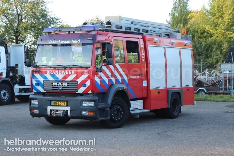 08-9033 Tankautospuit