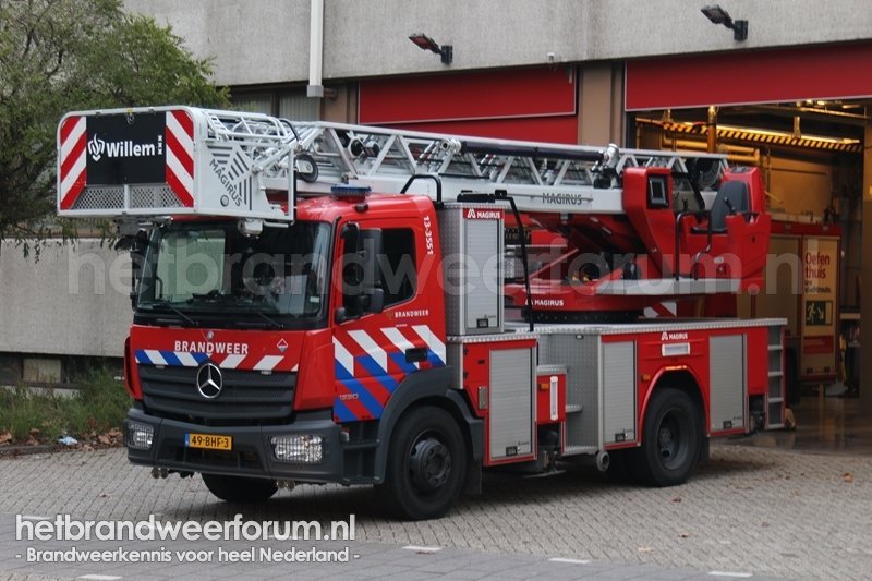 13-3551 Autoladder