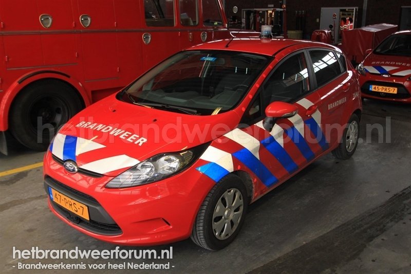 25-5601 Dienstauto (47-PRS-7)