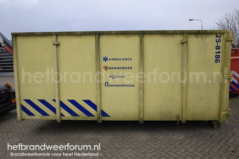 25-8186 Ambu-Container