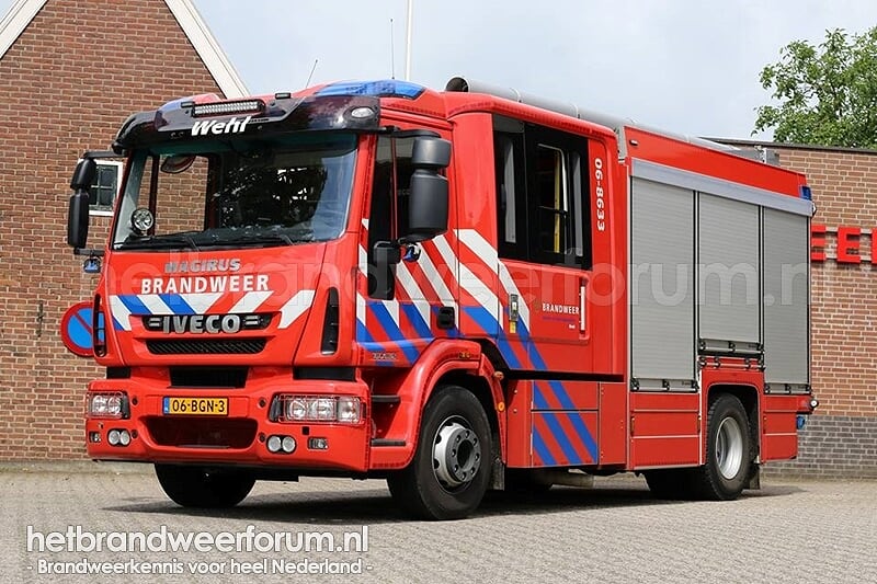 06-9432 Tankautospuit