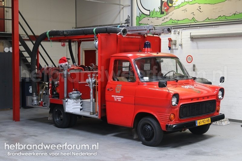 919 Personeels/Materiaalvoertuig (61-92-HB)