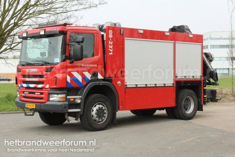 08-2371 Hulpverleningsvoertuig