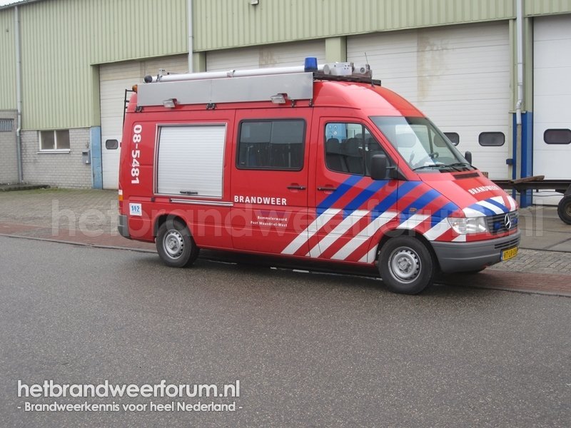 08-5482 Personeels/Materiaalvoertuig (VT-LR-08)