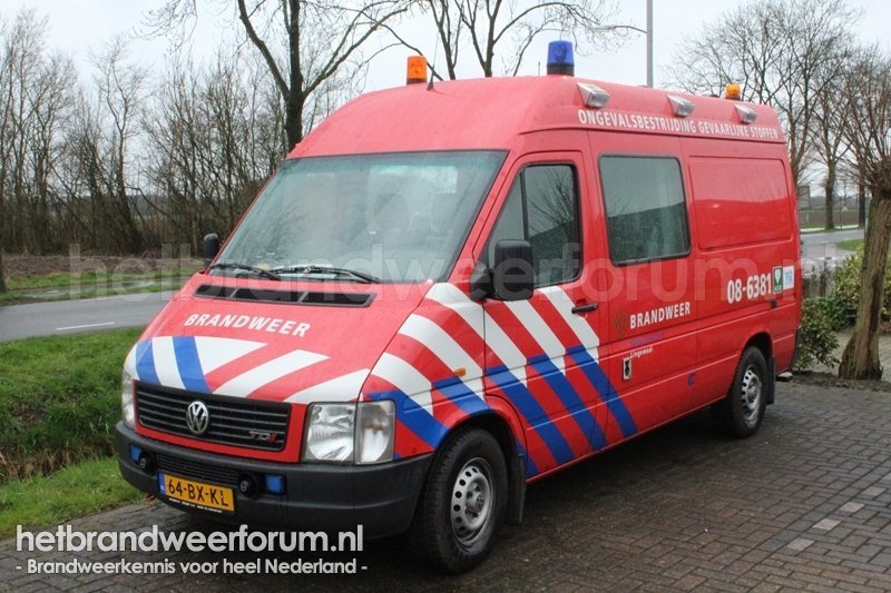 08-6381 Personeels/Materiaalvoertuig