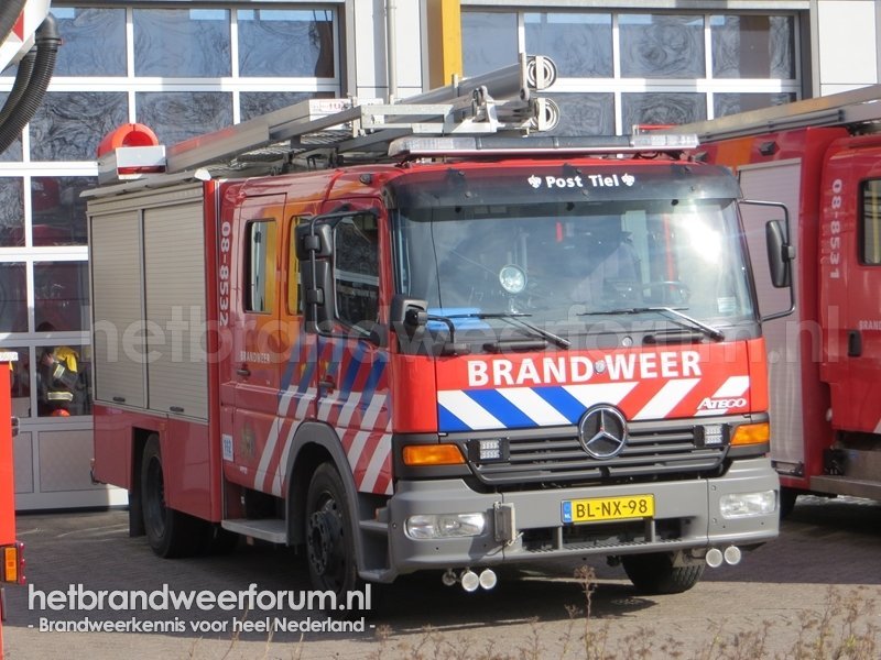 08-8532 Tankautospuit