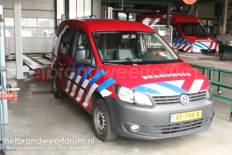 08-9006 Personeels/Materiaalvoertuig