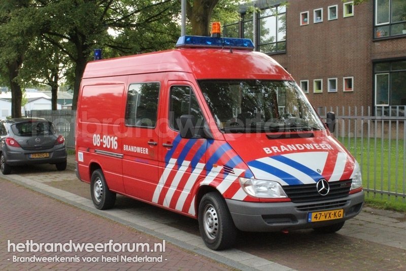 08-9016 Personeels/Materiaalvoertuig