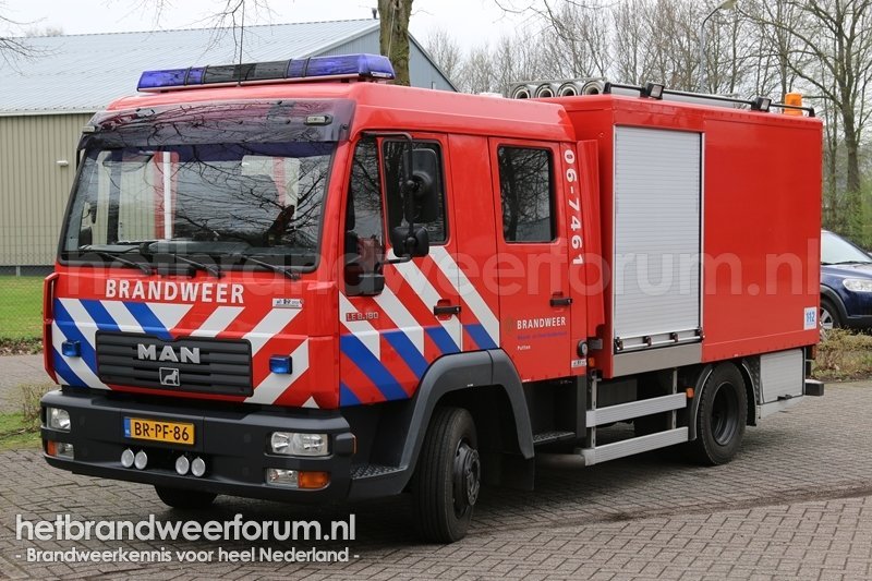 06-7461 Personeels/Materiaalvoertuig