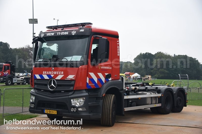 11-0586 Haakarmvoertuig