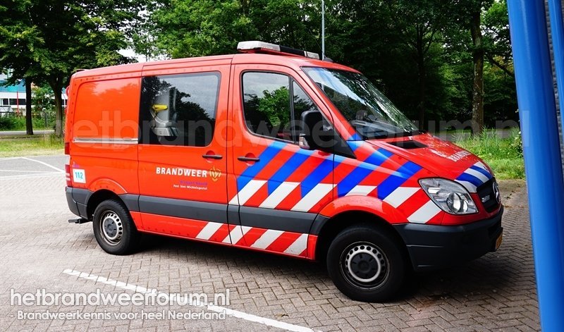 Personeels/Materiaalvoertuig Sint Michielsgestel 