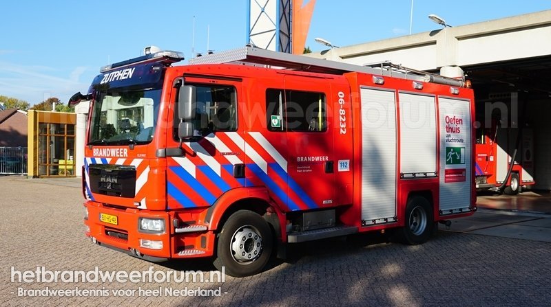 06-8231 Tankautospuit