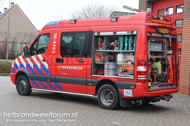 10-4761 Personeels/Materiaalvoertuig