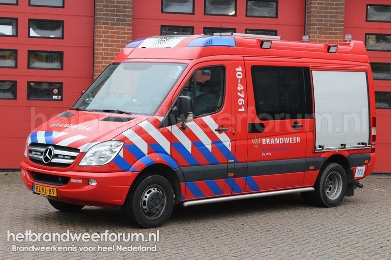 10-4761 Personeels/Materiaalvoertuig