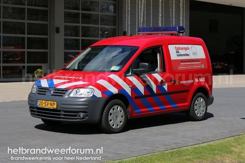 06-8603 Personeels/Materiaalvoertuig