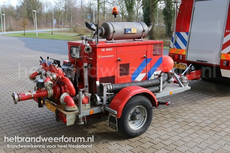 06-8663 Motorspuitaanhanger