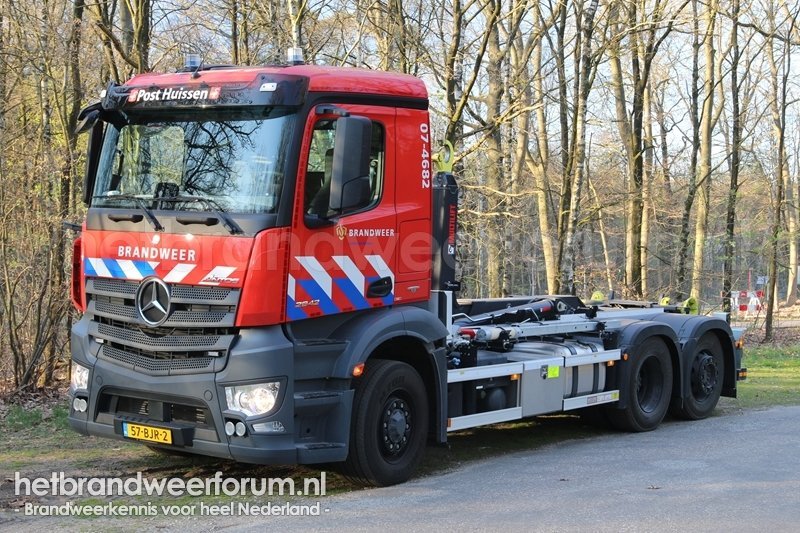 07-4682 Haakarmvoertuig