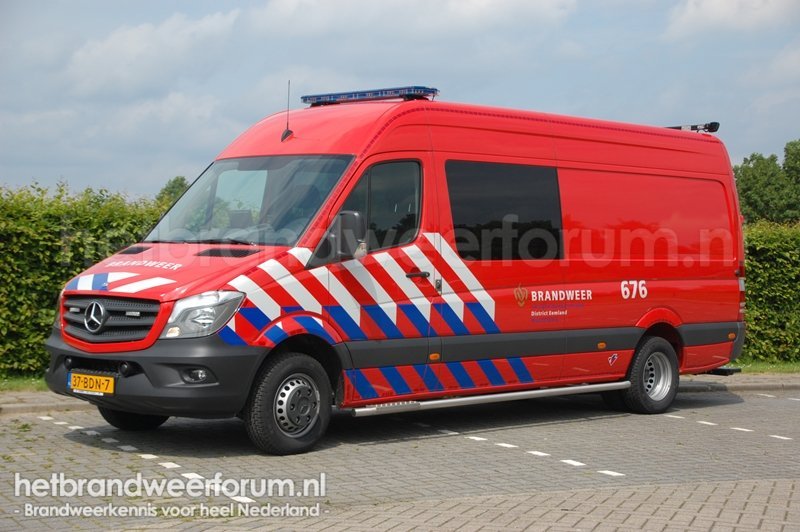 09-676 Gereedschaps/Materiaalvoertuig