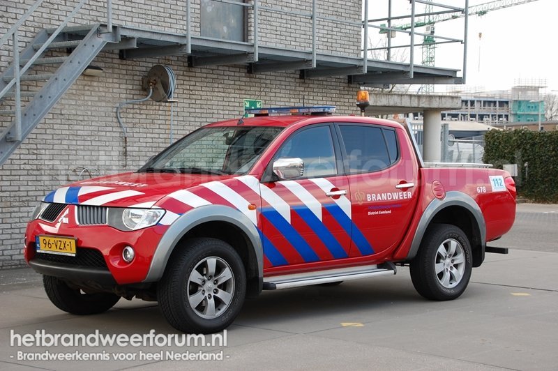 09-678 Personeels/Materiaalvoertuig