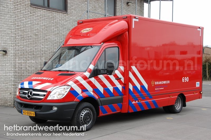 09-690 Vrachtwagen
